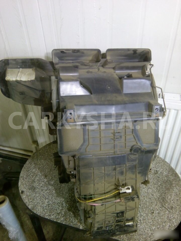 Корпус печки Ниссан Тиида Nissan Tiida Nissan Tiida оригинальный номер 27210EM03A 27210EM04C