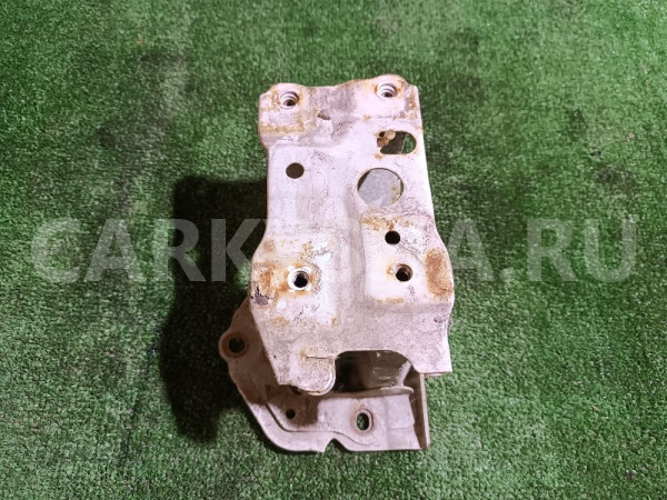 Кронштейн усилителя заднего бампера правый Toyota Corolla оригинальный номер 5201512310