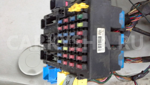 Блок предохранителей Hyundai Getz гетц Hyundai Getz оригинальный номер 911981C020