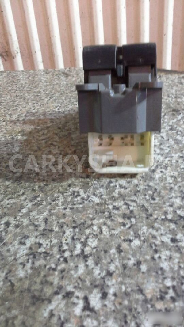 Блок управления стеклоподъемниками Тойота Королла Toyota Corolla оригинальный номер 8482012510 84820-12510