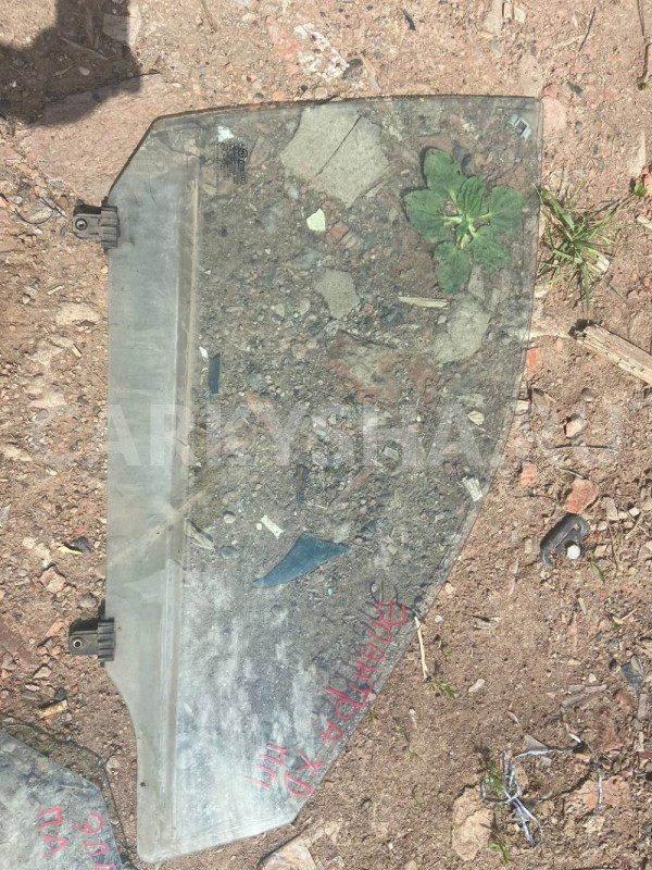 Стекло двери передней правой Hyundai Elantra III рестайлинг (2003—2010) Hyundai Elantra оригинальный номер 824202D010