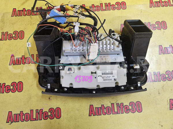 Магнитола Nissan Teana оригинальный номер 275009N00A