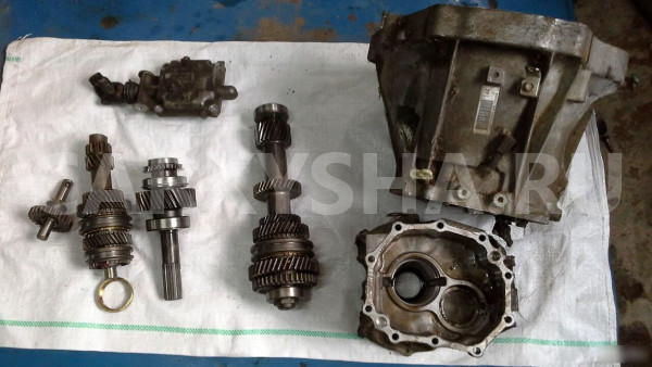 МКПП Сузуки Гранд Витара для двс J20A на запчасти Suzuki Grand Vitara оригинальный номер 2470065D00