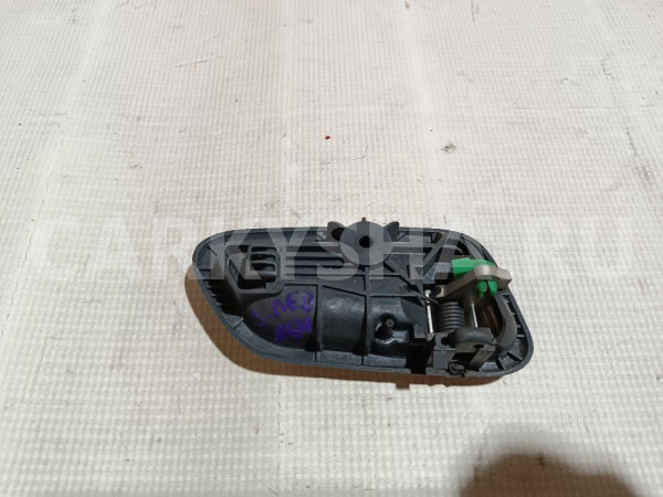 Ручка двери внутренняя левая Suzuki Liana оригинальный номер 8310454G10JA8