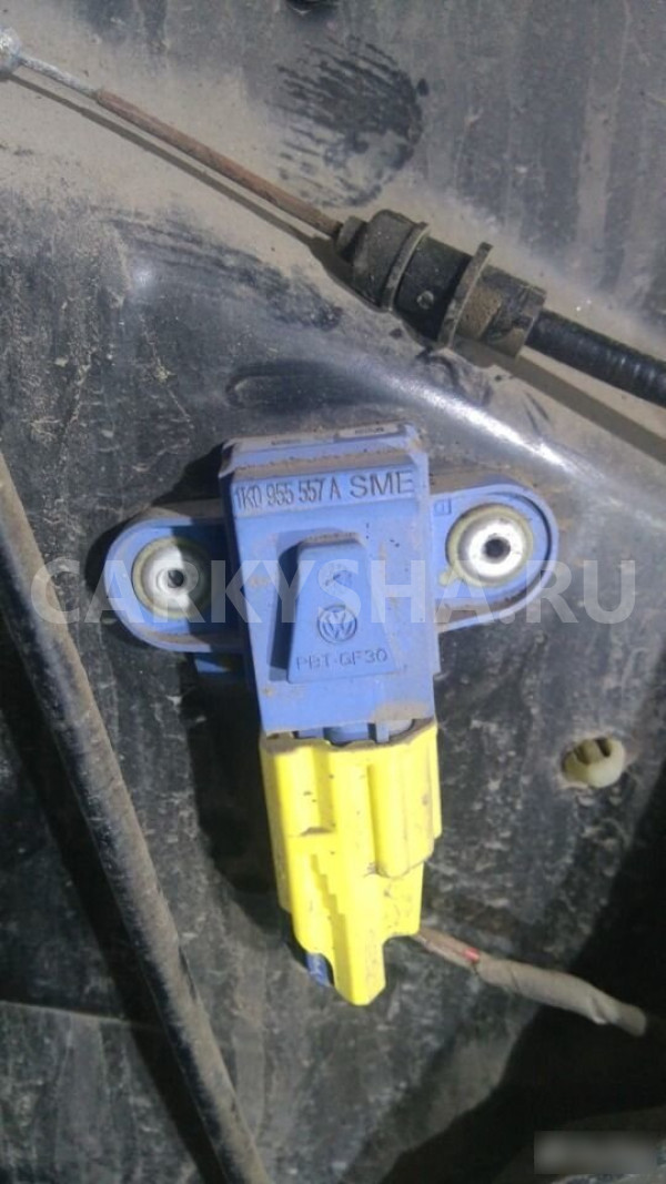 Датчик удара AIR BAG VW Passat Фольксваген пассат Volkswagen Passat оригинальный номер 1K0955557A