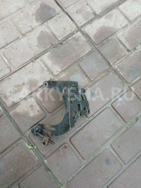 Крепление компрессора кондиционера Kia picanto 1 Kia Picanto 