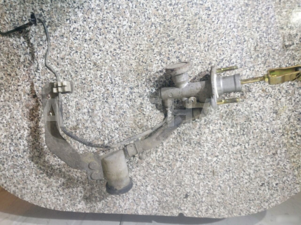 Главный цилиндр сцепления Ниссан Альмера Nissan Almera Classic оригинальный номер 3061095F0A 30610-95F0A