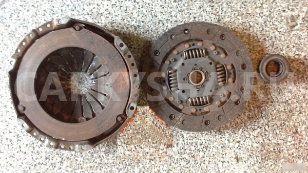 Корзина диск сцепления Шкода Фабия Skoda Fabia Skoda Fabia оригинальный номер 03C141025D