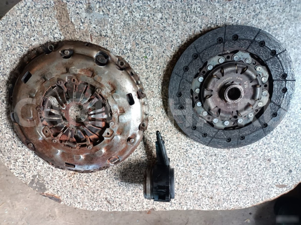 К-кт сцепления Фольксваген Тигуан 1.4л VAG Volkswagen Golf оригинальный номер 06F141015