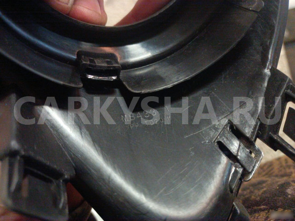 Оправы Противотуманки Митцубиси асх Mitsubishi ASX Mitsubishi ASX оригинальный номер MB433WO