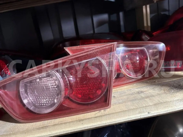 Фонарь задний Mitsubishi Lancer X (2007—2010) Mitsubishi Lancer оригинальный номер 8330A111