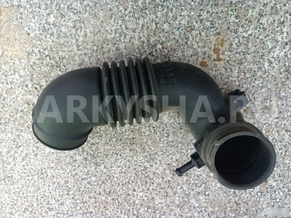 Патрубок воздушного фильтра Митцубиси Лансер 10 Mitsubishi Lancer оригинальный номер 1505A188