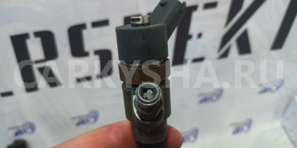 Форсунка топливная Hyundai Tucson I 2.0 D4EA Hyundai Sonata оригинальный номер 33800-27400