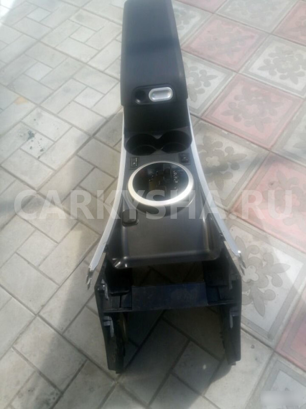 Подлокотник Мазда Сх7 Mazda CX-7 Mazda 2 оригинальный номер EH1564420D02