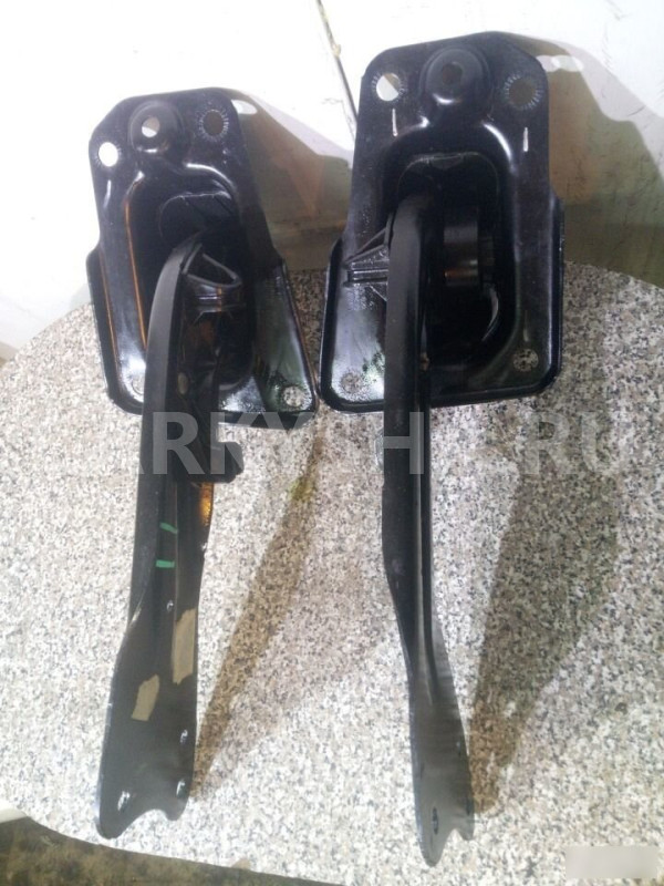 Рычаги Шкода Ети Skoda Yeti для задней балки Skoda Yeti оригинальный номер 1K0505311AB