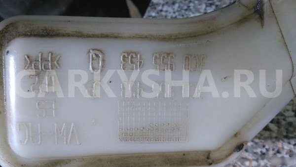 Бачок стеклоомывающей жидкости VW Passat В6 Volkswagen Passat оригинальный номер 3C0955453P