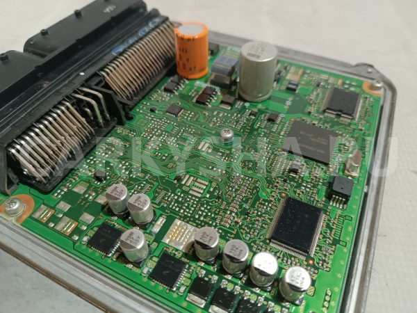 Блок управления двигателем Mitsubishi L200 оригинальный номер 1860B579