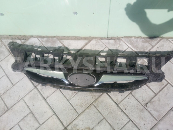 Решетка радиатора Hyundai Solaris RB G4FC 2012 Hyundai Solaris оригинальный номер 863511R000