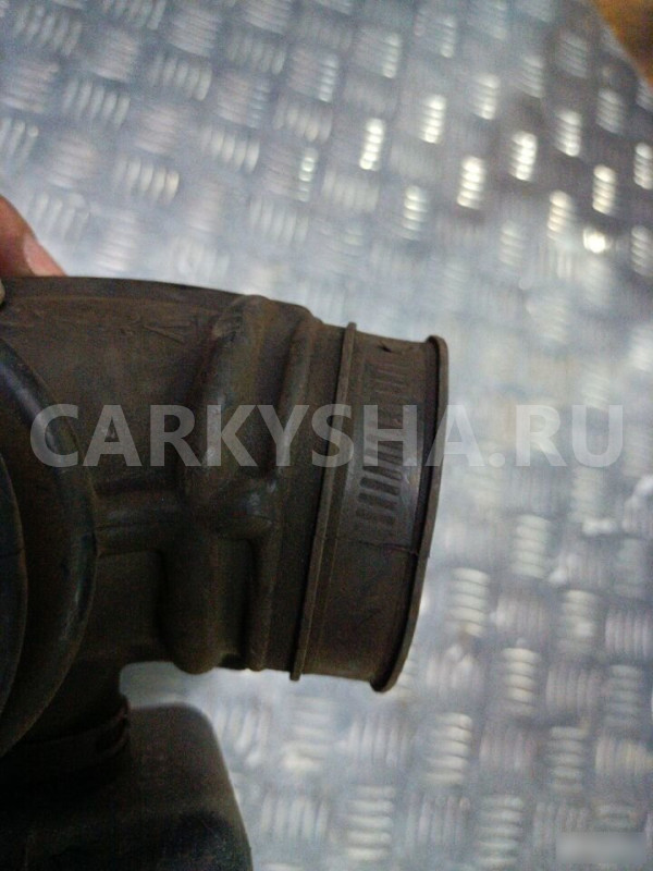 Воздуховод двс Сузуки Гранд Витара Suzuki Vitаrа Suzuki Grand Vitara оригинальный номер 1388165J00