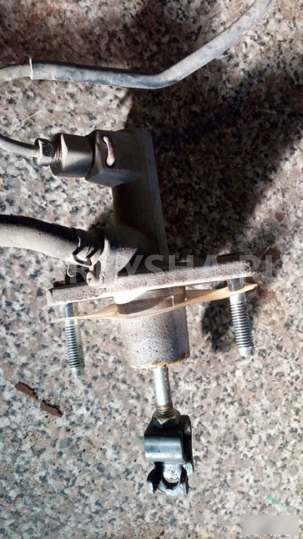 Цилиндр сцепления главный Хонда Цивик 4Д Honda Civ Honda Civic оригинальный номер 46925-TA0-A02