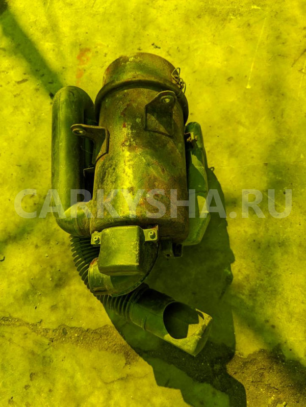 Корпус воздушного фильтра Mitsubishi Delica 