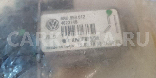 Стеклоподъемник электр. задний левый Volkswagen Volkswagen Polo оригинальный номер 6RU959812