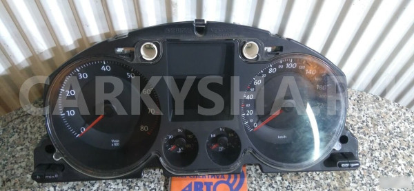Панель приборов Фольксваген пассат B6 VW Passat Volkswagen Passat оригинальный номер 3C0920860MZ02